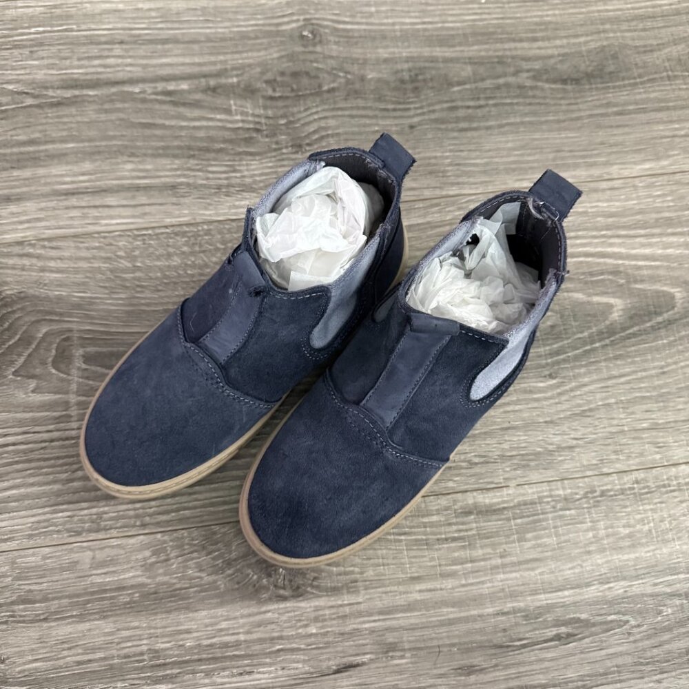 NWOB Cienta Blue Slip On Booties Faux Suede Little Kid Size 34 / 3 - Picture 2 of 4